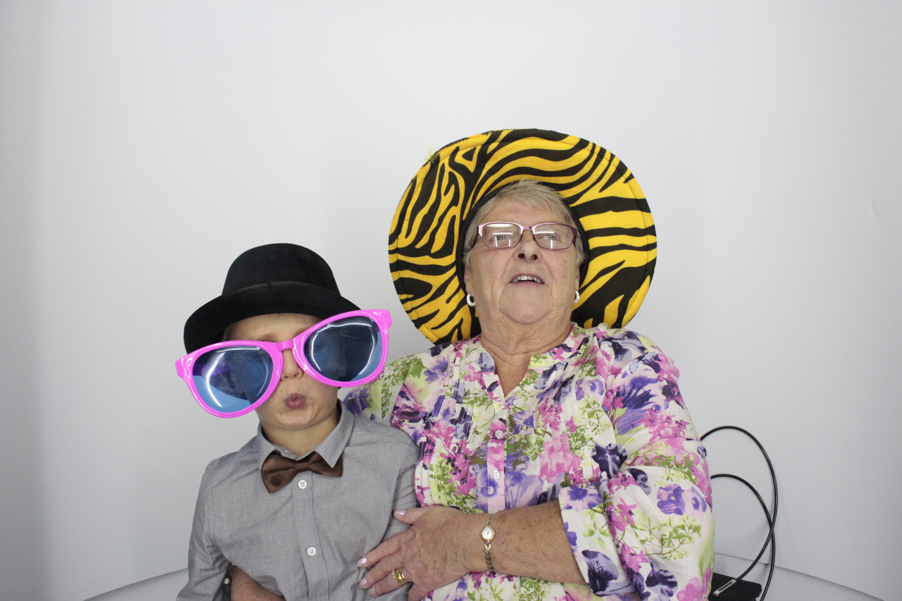 Ollie & Amy's Wedding | View more photos from the event at gallery.myphotoboothexperience.co.uk/u/MyPhotoBoothExperienceLtd/Ollie-Amys-Wedding